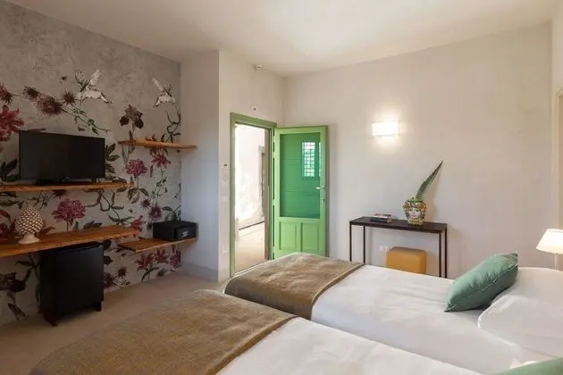 Comfort Tek Büyük veya İki Ayrı Yataklı Oda