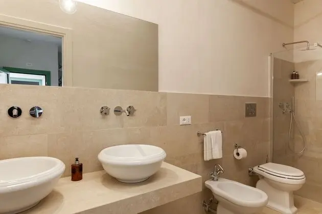 Comfort Tek Büyük veya İki Ayrı Yataklı Oda