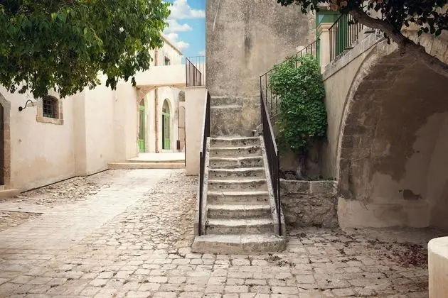 Comfort Tek Büyük veya İki Ayrı Yataklı Oda