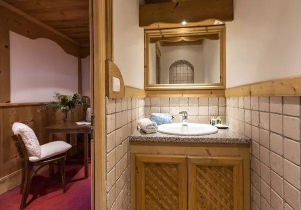 Tek Büyük veya İki Ayrı Yataklı Oda