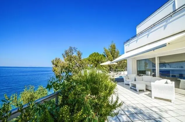 Villa, Sigara İçilebilir