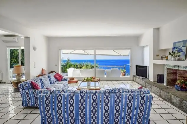 Villa, Sigara İçilebilir