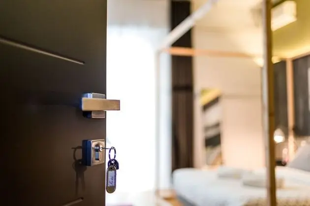 Tek Büyük Yataklı Oda (Private External Bathroom)
