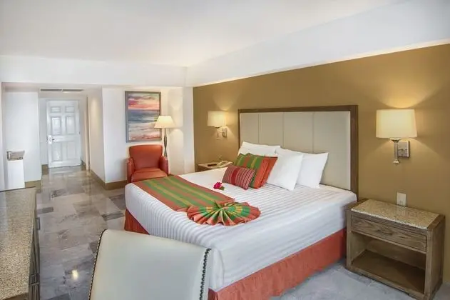Junior Oda, Balkon, Kısmi Deniz Manzarası