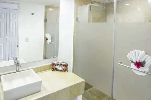 Junior Oda, Balkon, Kısmi Deniz Manzarası