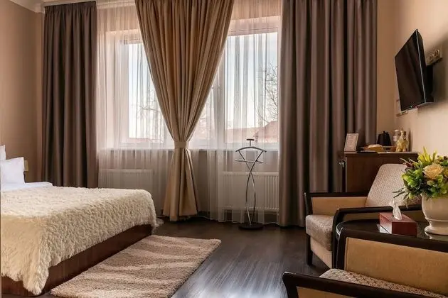 Standard Tek Büyük Yataklı Oda