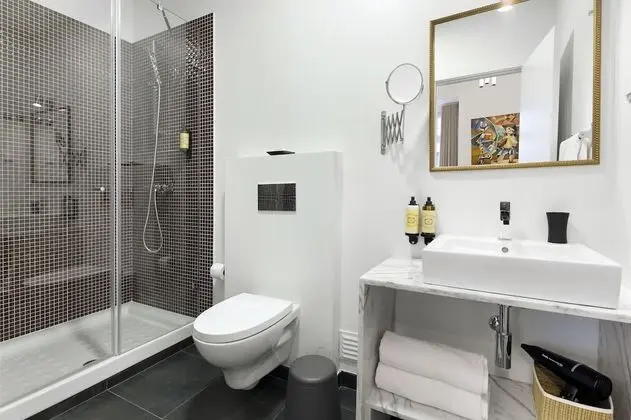 Superior Tek Büyük veya İki Ayrı Yataklı Oda