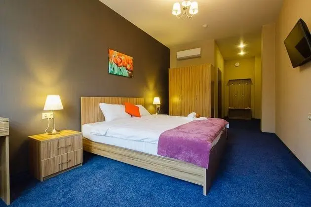 Comfort Tek Büyük veya İki Ayrı Yataklı Oda