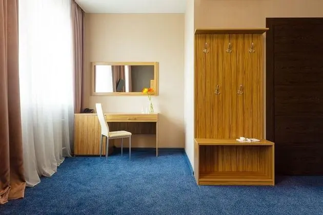 Comfort Tek Büyük veya İki Ayrı Yataklı Oda