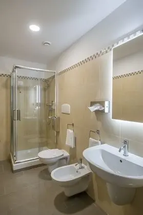Classic Tek Büyük veya İki Ayrı Yataklı Oda