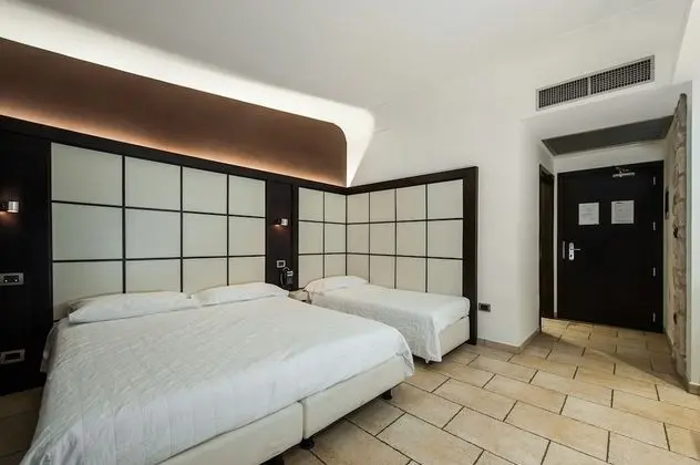 Tek Büyük veya İki Ayrı Yataklı Oda