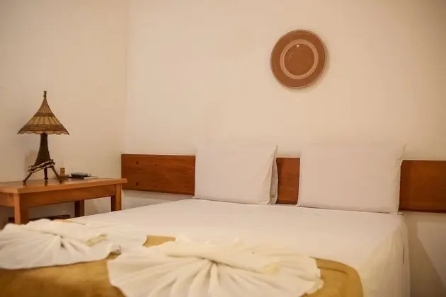 Tek Büyük Yataklı Oda, Havuz Manzaralı