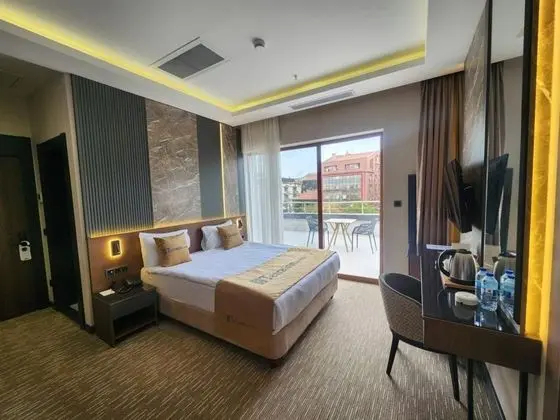 https://images.odamax.com/img/1024x768/odamax/image/upload/Tetra_Inn_Hotel_202606171419586_WhatsApp_Image_2026_06_15_at_18_02_37_1_.jpeg