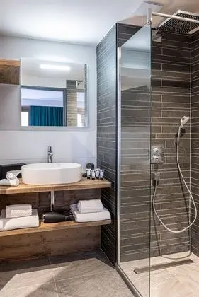 Comfort Tek Büyük veya İki Ayrı Yataklı Oda