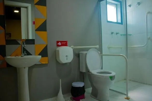 Basic Tek Büyük veya İki Ayrı Yataklı Oda
