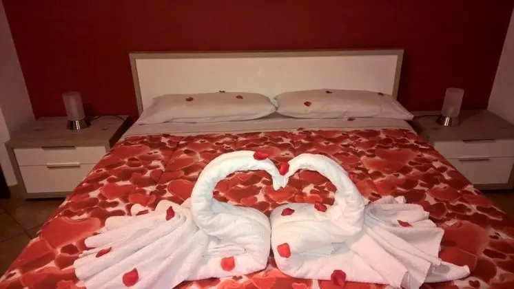 Basic Apart Daire, 2 Yatak Odası, Havuz Manzaralı