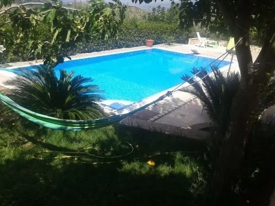 Basic Apart Daire, 2 Yatak Odası, Havuz Manzaralı