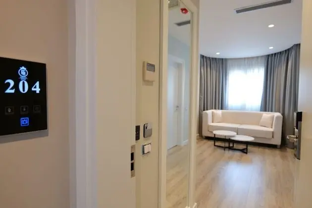 Süit, Balkon