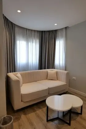 Süit, Balkon