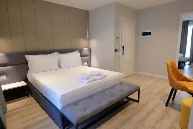 Tek Büyük Yataklı Oda, Balkon