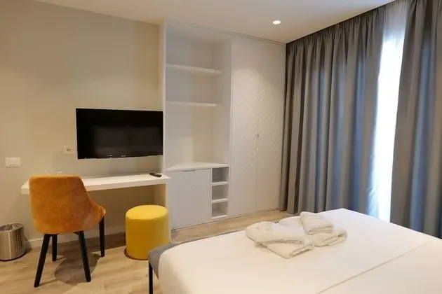 Tek Büyük Yataklı Oda, Balkon
