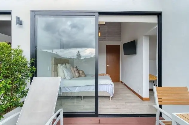 Private Deck Room