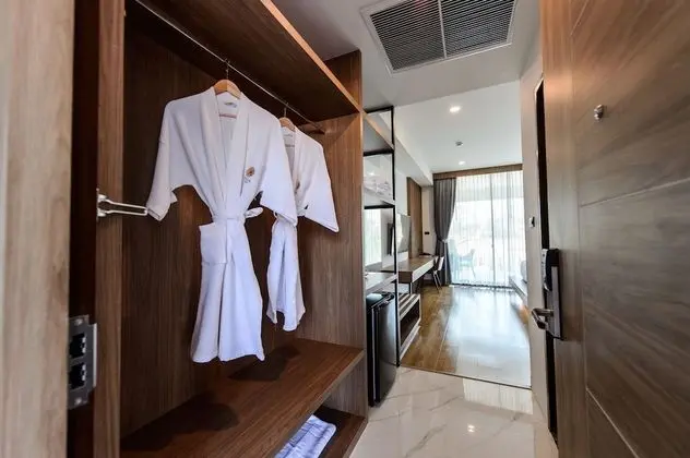 King Bedroom Suite