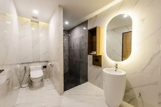 Triple-Bed Suite