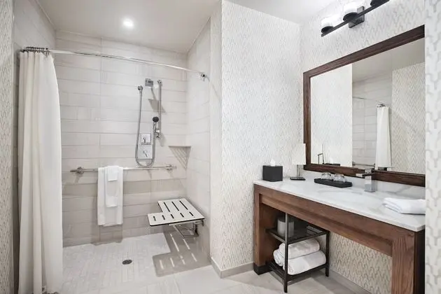 Accessible Kyle Field One Bedroom Corner King Suite
