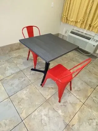 Standard Oda, 2 Büyük (Queen) Boy Yatak, Sigara İçilebilir