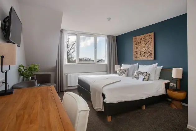 Deluxe Room with Bath