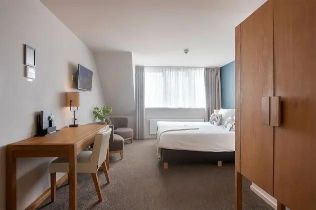 Deluxe Room with Bath