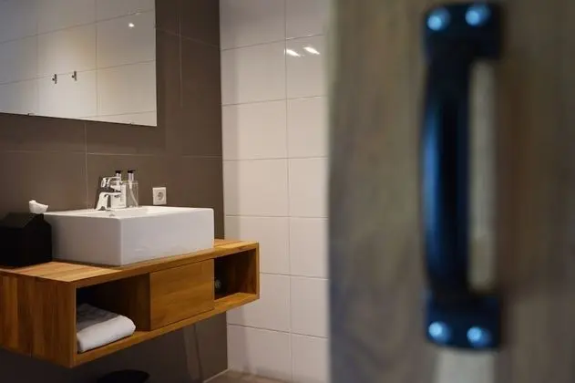 Deluxe Room with Shower