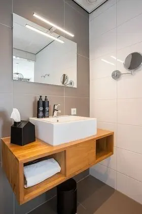 Deluxe Room with Shower