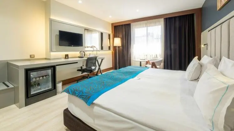 Standart Oda, Şehir Manzaralı
