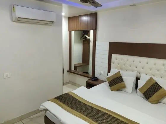 Deluxe Tek Büyük veya İki Ayrı Yataklı Oda