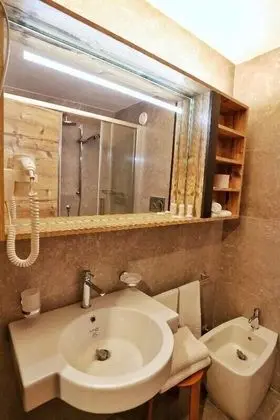 Dört Kişilik Oda