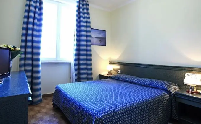 Üç Kişilik Oda (2 Adults + 1 Child)