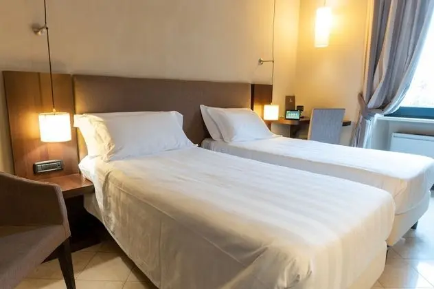 Classic Tek Büyük Yataklı Oda