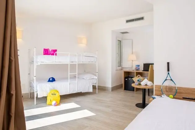 Dört Kişilik Oda (2adults +2children)