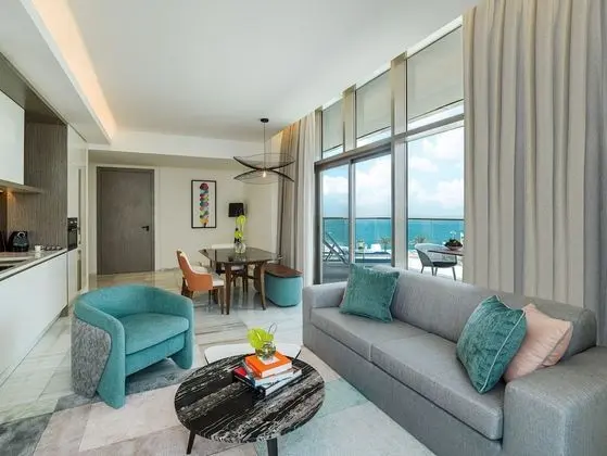 Süit, 1 En Büyük (King) Boy Yatak ve Çekyat, Balkon, Deniz Manzaralı