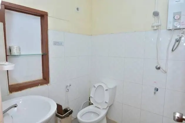 Economy Üç Kişilik Oda (Shared Bathroom)