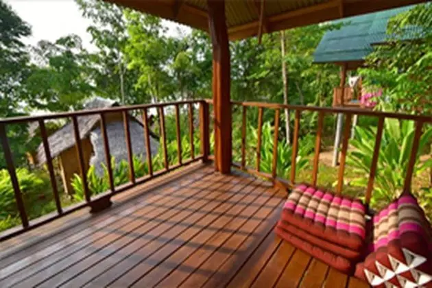 Deluxe Bungalow with Fan
