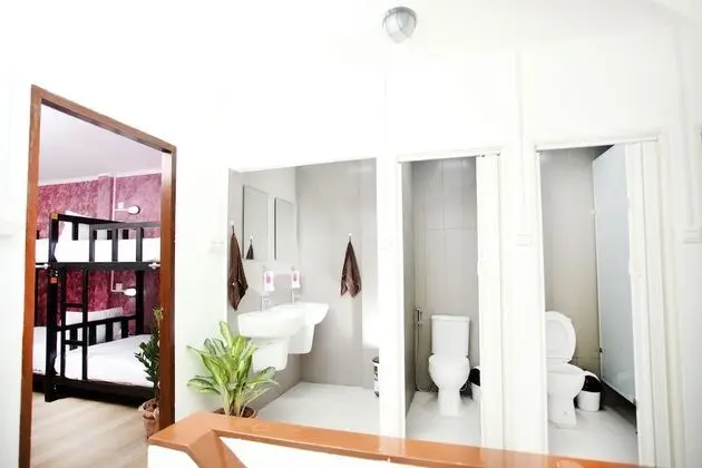 Mixed Dormitory Room 1