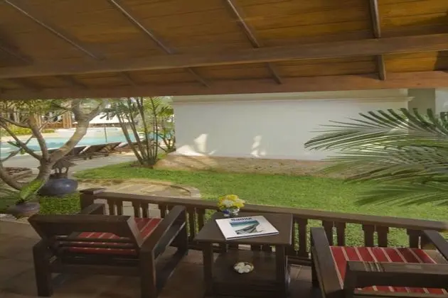 Villa, Garden Area