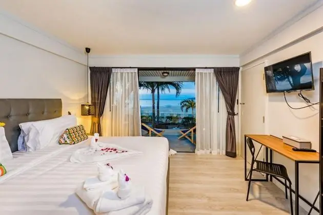 Twin/Double Studio Beach Front