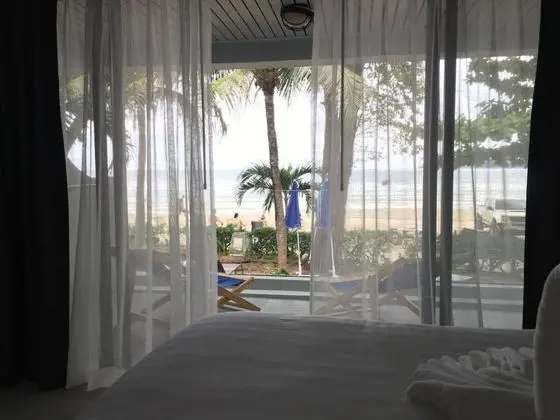 Twin/Double Studio Beach Front