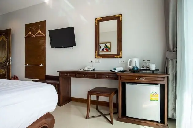 Deluxe King Room