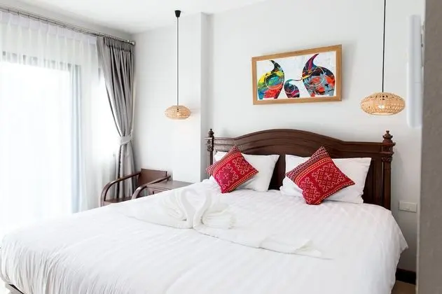 Deluxe King Room with Balcony