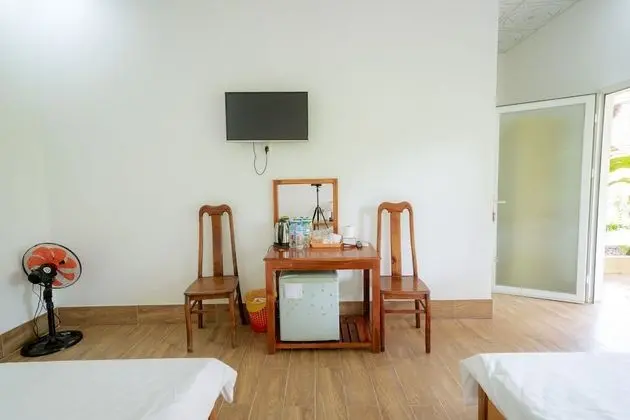 Family Room, Garden View (with AC)